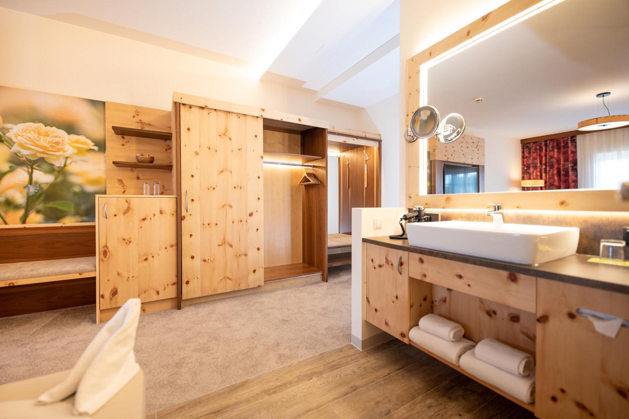 Thermenhotel Puchasplus شتيغرسباخ المظهر الخارجي الصورة