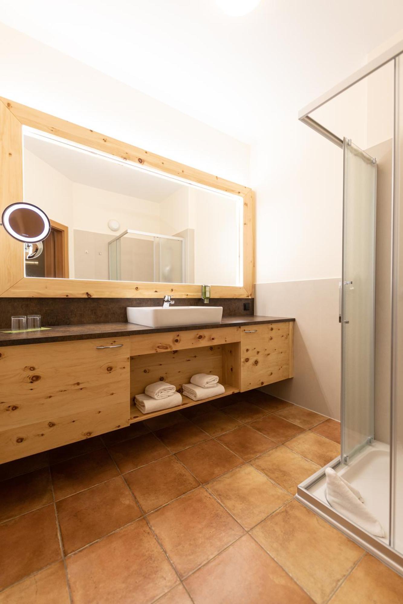 Thermenhotel Puchasplus شتيغرسباخ المظهر الخارجي الصورة