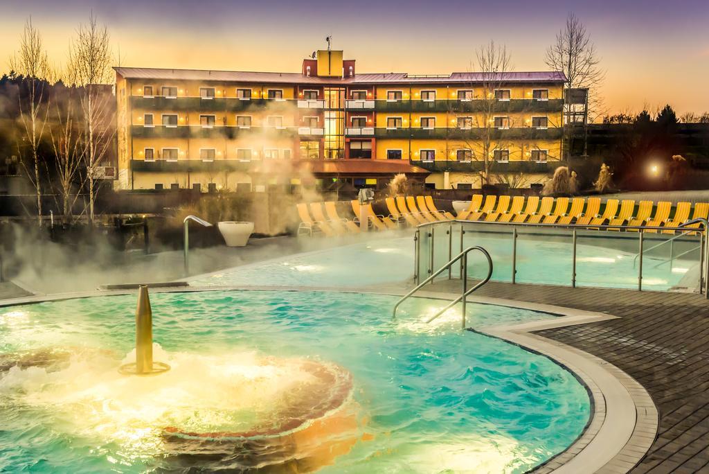 Thermenhotel Puchasplus شتيغرسباخ المظهر الخارجي الصورة