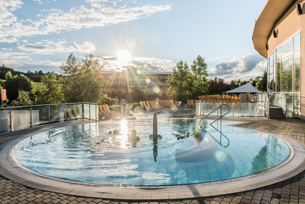 Thermenhotel Puchasplus شتيغرسباخ المظهر الخارجي الصورة