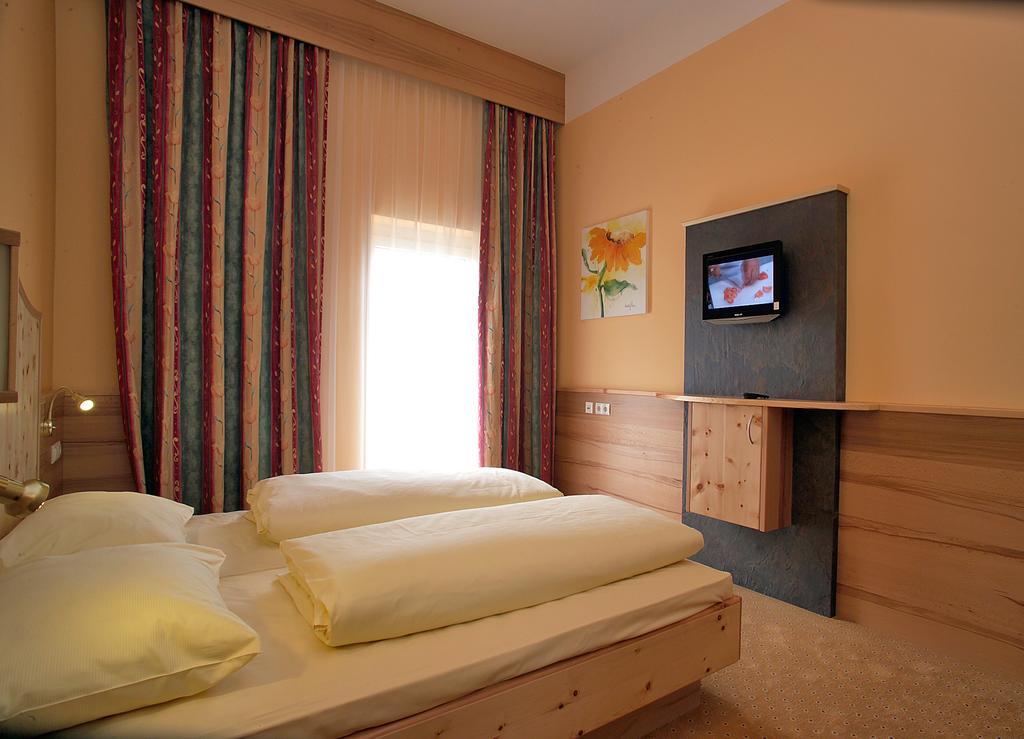 Thermenhotel Puchasplus شتيغرسباخ المظهر الخارجي الصورة