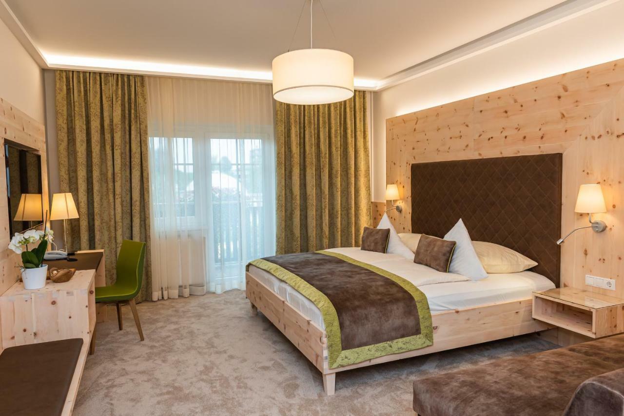 Thermenhotel Puchasplus شتيغرسباخ المظهر الخارجي الصورة
